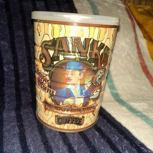 SANKA COFFEE TIN, 1981. VICTORIAN DESIGN.